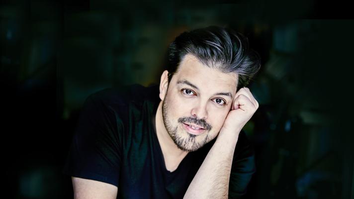 GONZÁLEZ TORO, Emiliano (tenor) (c)Michal Novak